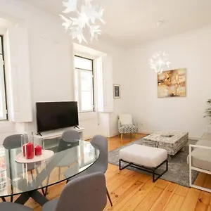 cosy-baixa-apartment2.hotels-lisbon-portugal.com/